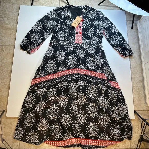 Sheryl Crow Black White Red Mandela Print PomPom Neckline MaxiDress NWT Size 24W - Picture 3 of 16
